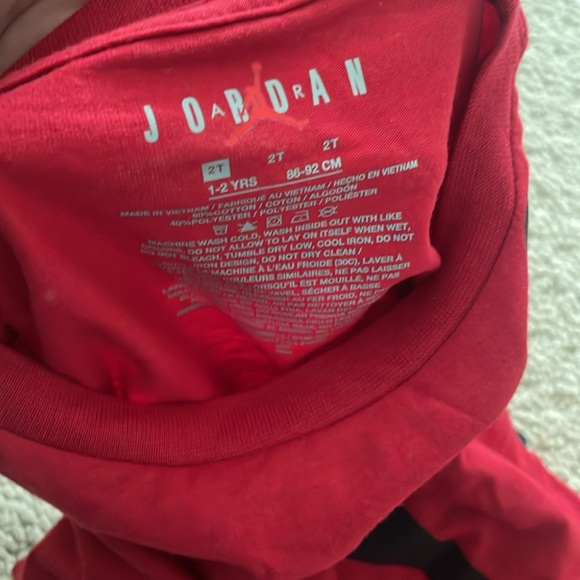 NWT 2T Bundle 2 Shirts + Pull on Pants Nike, Jordan & Guess - Picture 6 of 8